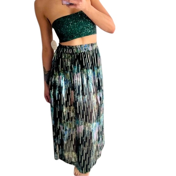 💚🖤𝐍𝐖𝐓 𝐀𝐈𝐋𝐀𝐍𝐓𝐎 2pc Tropical sheer blouse PLUS skirt✵ RARE✵ - Picture 4 of 8